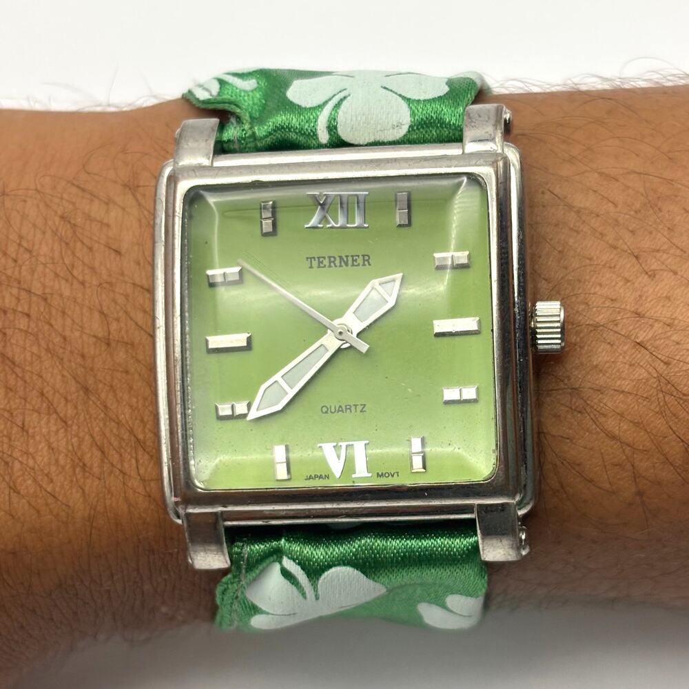 Four Leaf Clover Terner Watch